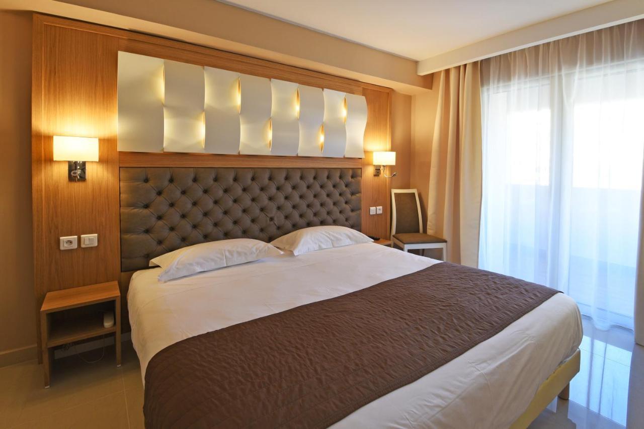 Tettola Hotel 3*